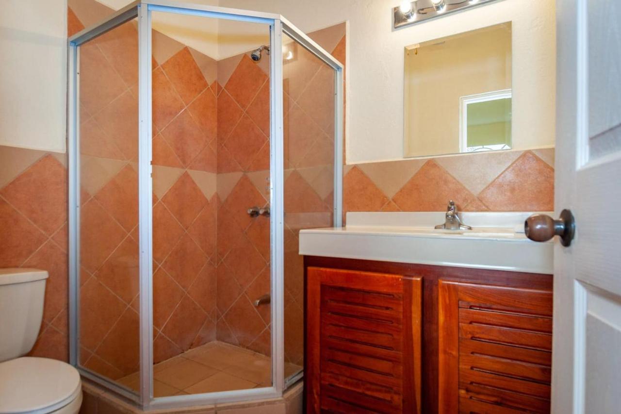 Nicely Priced Duplex In Surfside With Private Pool And Ac In Every Room Potrero  Zewnętrze zdjęcie